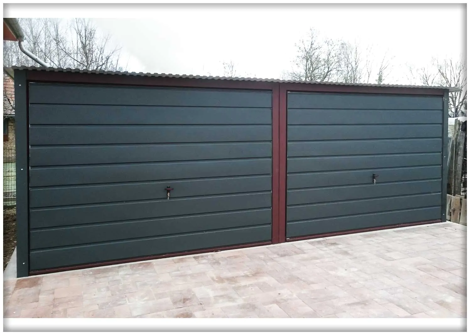 Dupla mobilgarázs 6x5 méretben, hátra lejtő tetővel, grafit színben